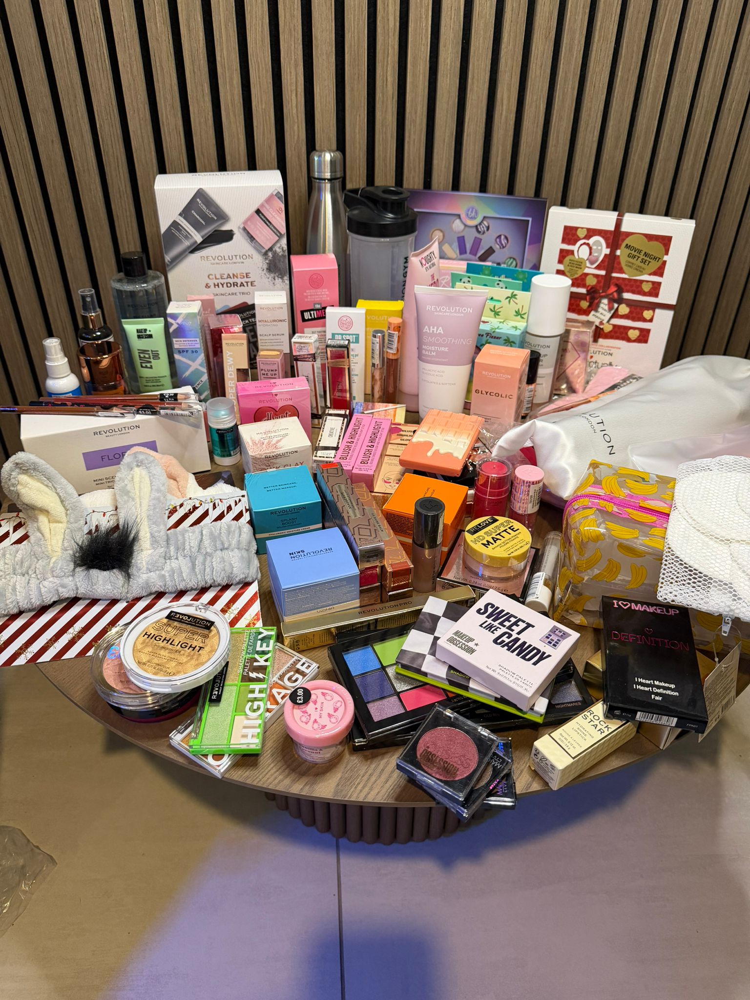 Crazy Clearance 100 Items of Beauty Products for ONLY £150